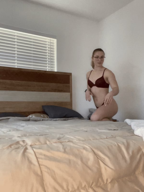 Picture by Jessomyla saying 'I Need Your Cum So Bad'