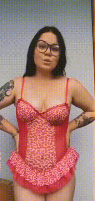 Picture by Useful_Effort_ saying 'Sexy Doll In Red'