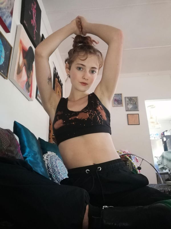 Picture by kissesglitter showing 'Hot, Sassy, Undeniably Sexy; I'm The Babe Girl Who'll Leave You Breathless. F18' number 1