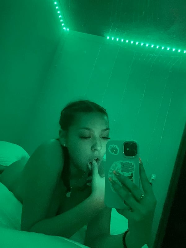 Picture by LonelyGirl_xo saying 'What If Your Cock Cant Fit In My Mouth?'