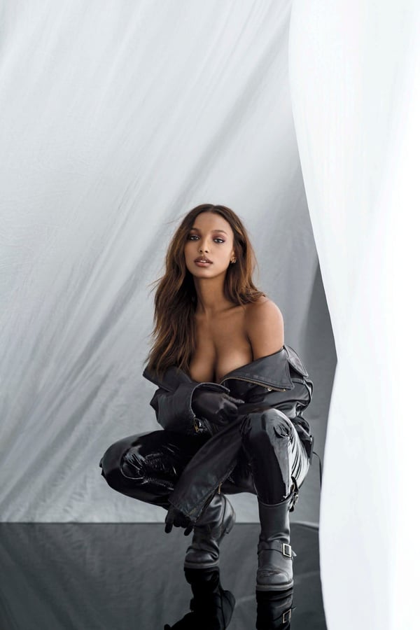 Picture by BabesExpress showing 'Jasmine Tookes' number 7
